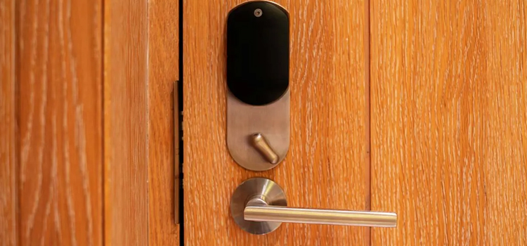 Automatic Locking Door Knob Niagara Falls