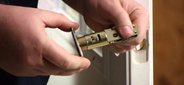 Front door lock repair in Niagara Falls